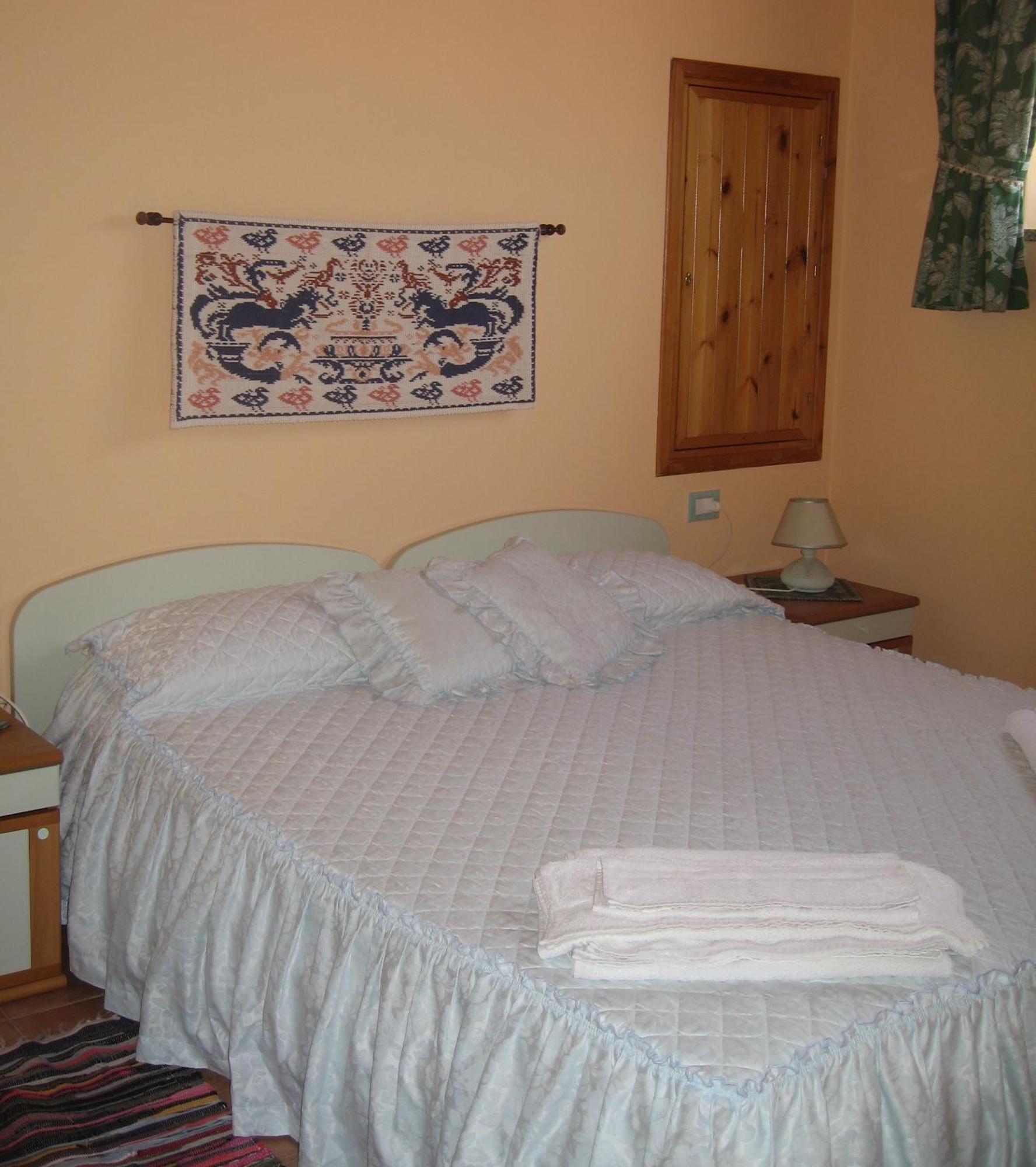 Villa Primavera Villa San Pietro Стая снимка